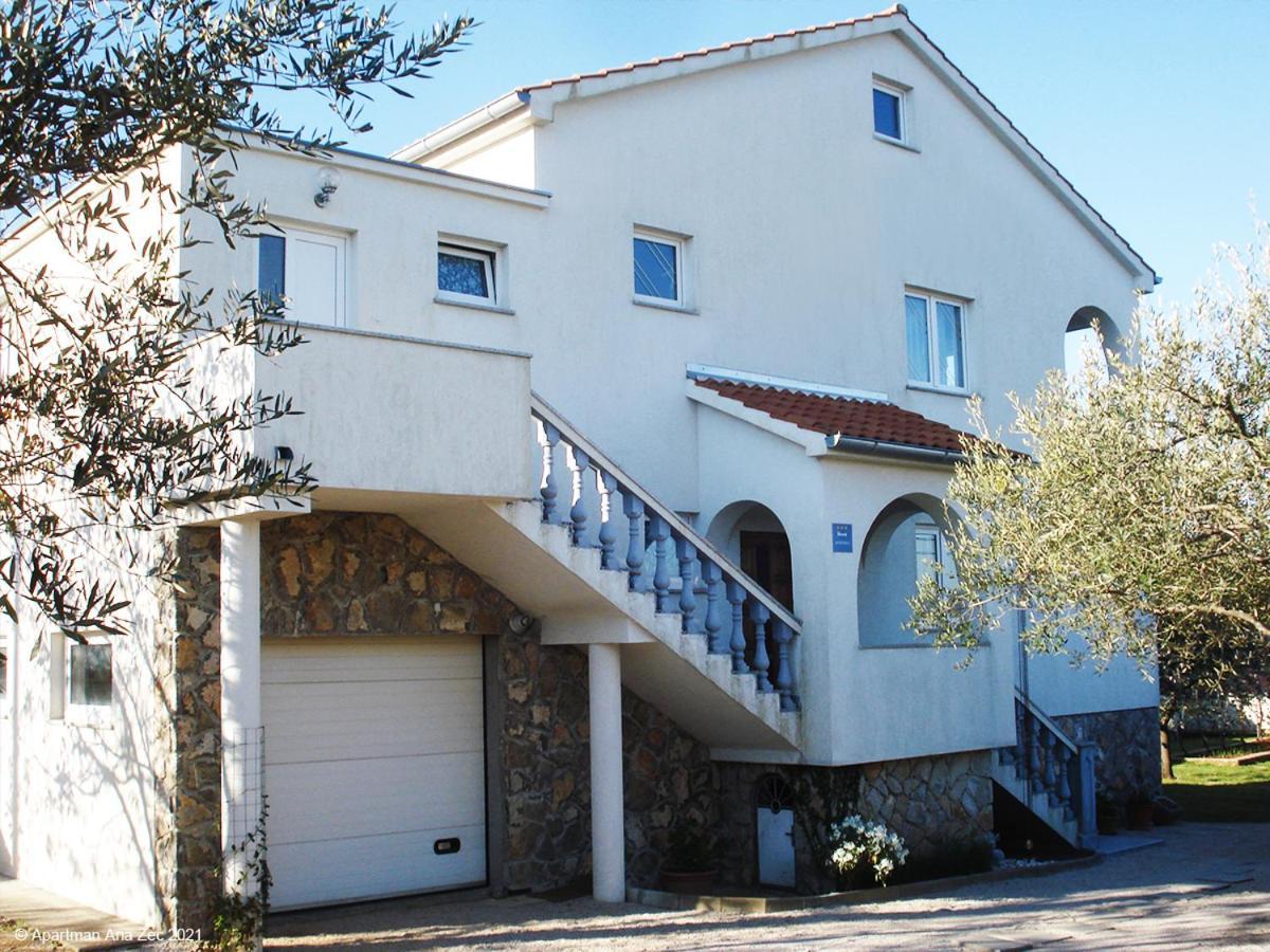 Apartments Zec Brzac Luaran gambar