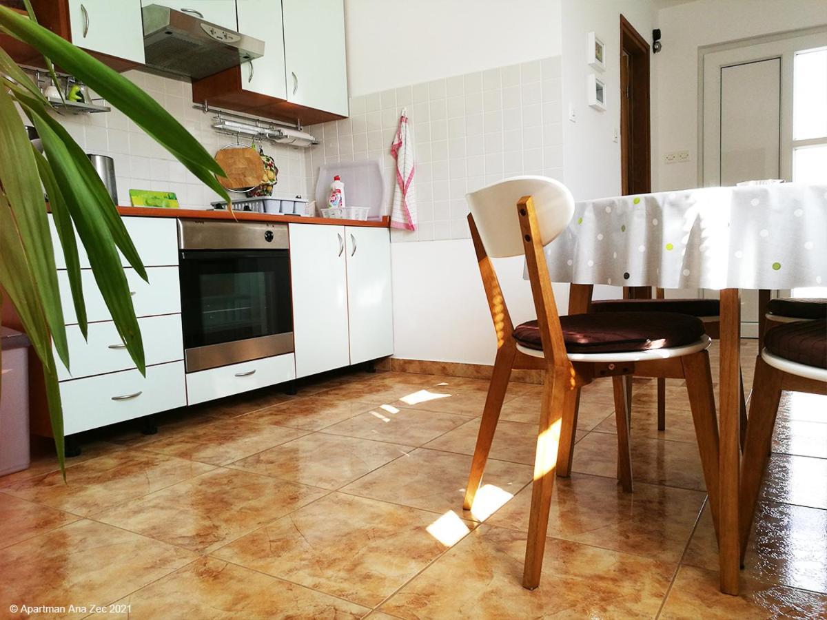 Apartments Zec Brzac Luaran gambar